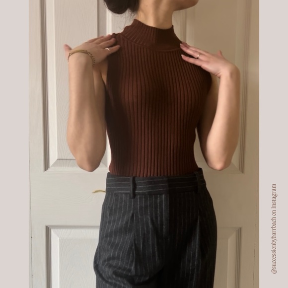 Burgundy Ribbed Sweater Tank Top with Collar by Ophelia Roe, Women’s size S - Picture 4 of 6